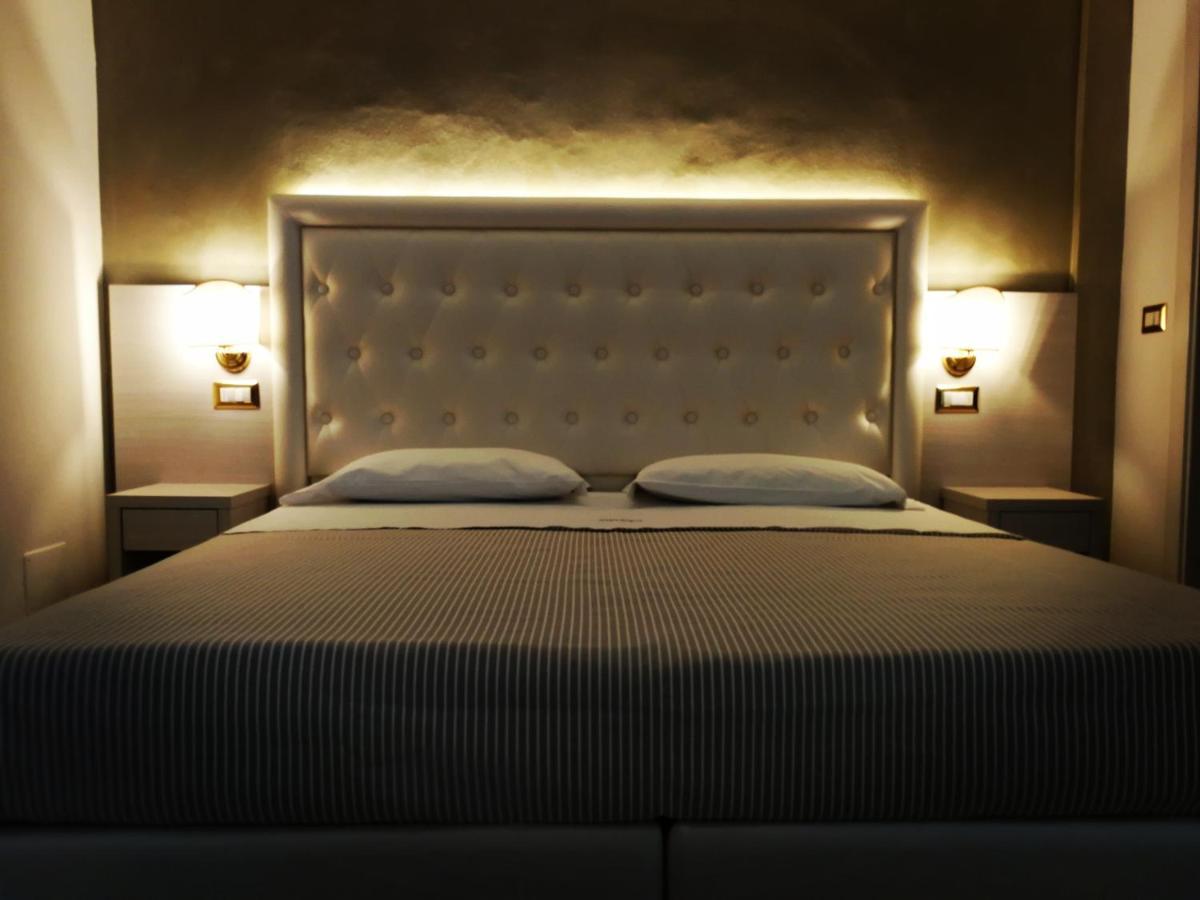 Hotel Bristol Беллария-Иджеа-Марина Экстерьер фото