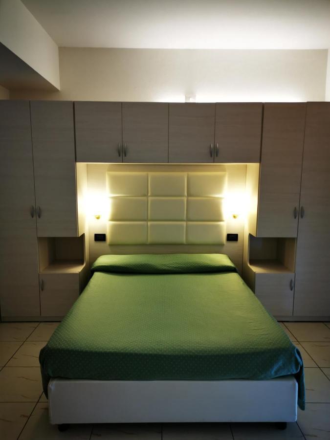 Hotel Bristol Беллария-Иджеа-Марина Экстерьер фото