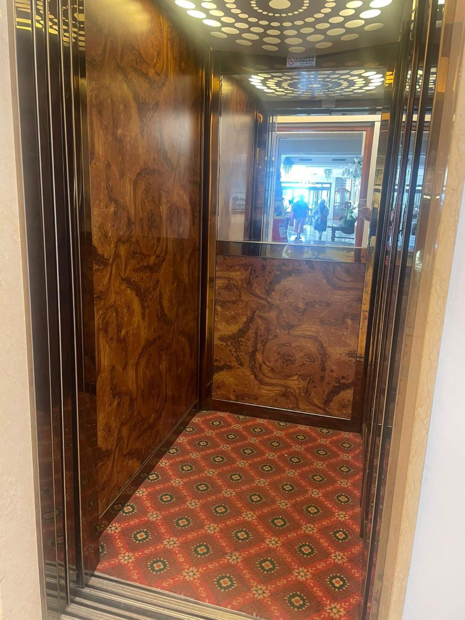 Hotel Bristol Беллария-Иджеа-Марина Экстерьер фото