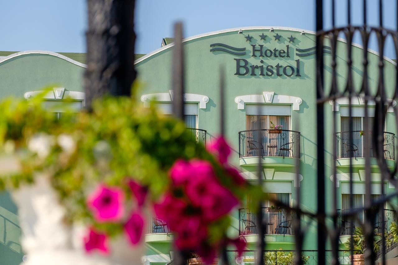 Hotel Bristol Беллария-Иджеа-Марина Экстерьер фото